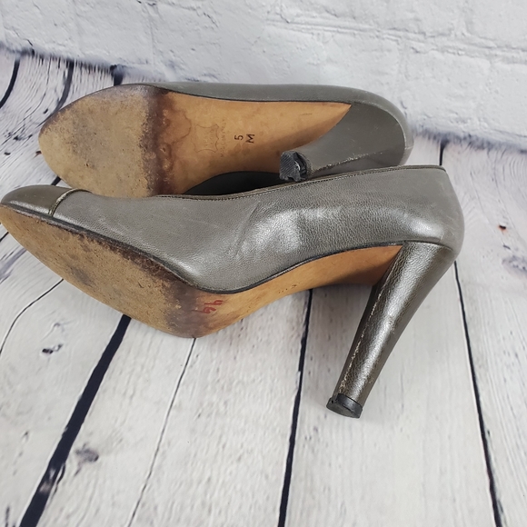 Yves Saint Laurent leather heels sz 5 - Picture 5 of 7